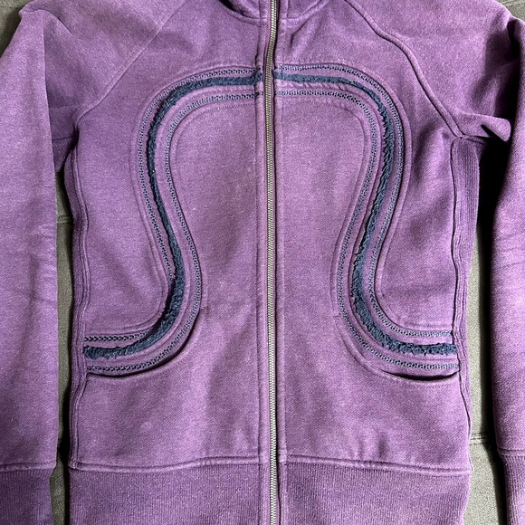 LULULEMON SCUBA HOODIE FULL ZIP UP PURPLE FLEECE LINED JACKET SZ 8 - Picture 3 of 8